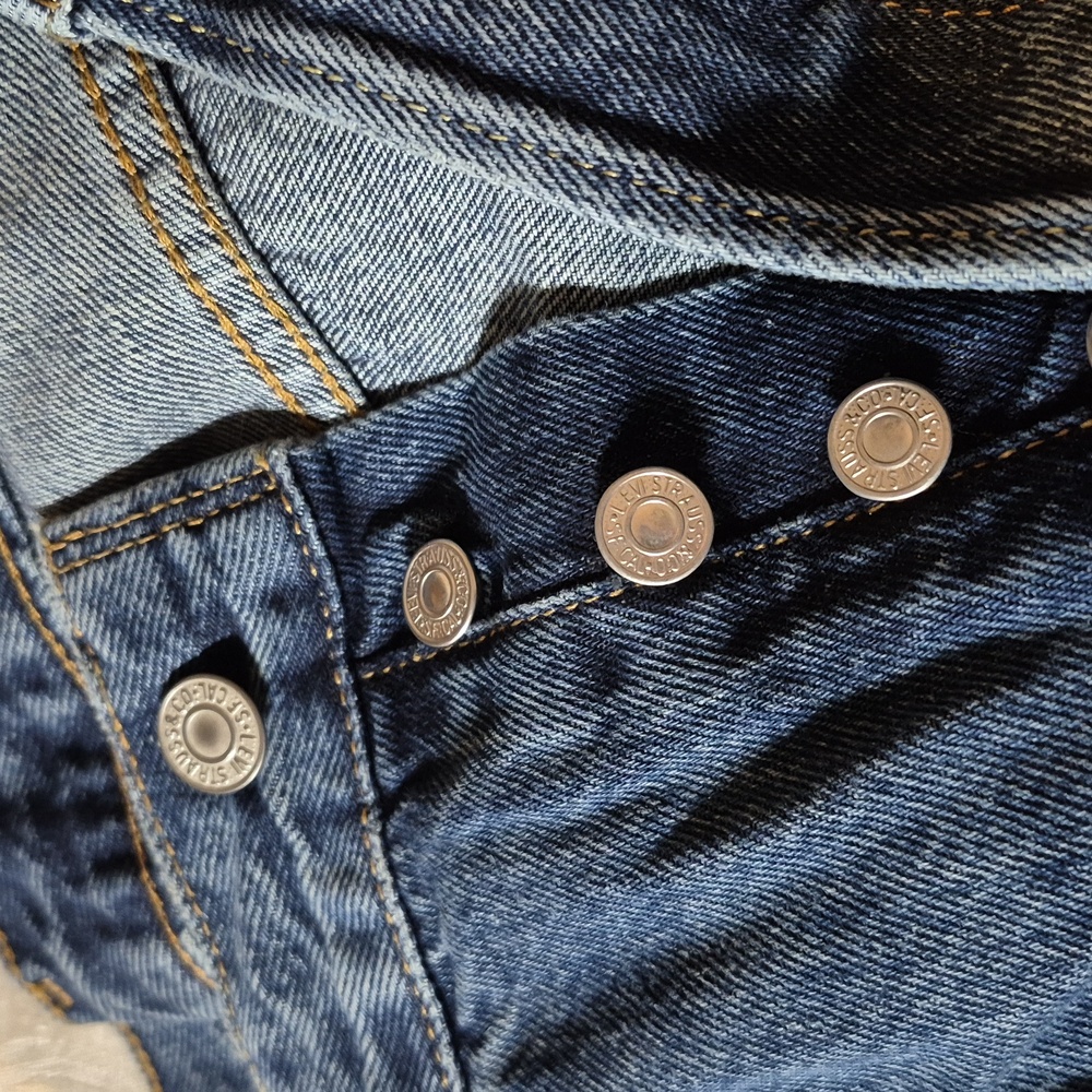 NWT•Woman's Levi's 501 Original•High Rise•Button Fly•W33/L32•100%Cotton - Picture 9 of 12